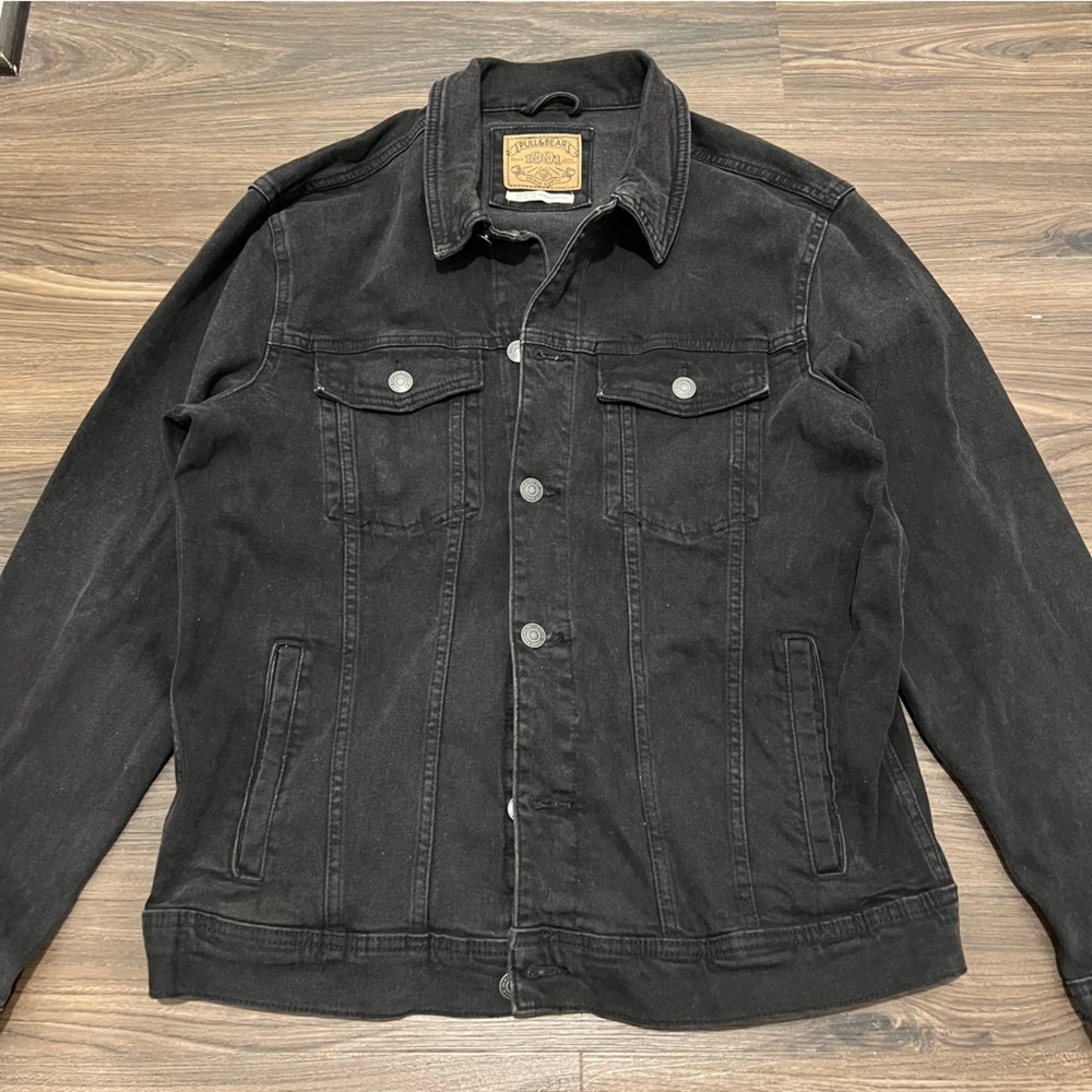 Pull & Bear Men's Charcoal Denim Jacket - Picture 2 of 9